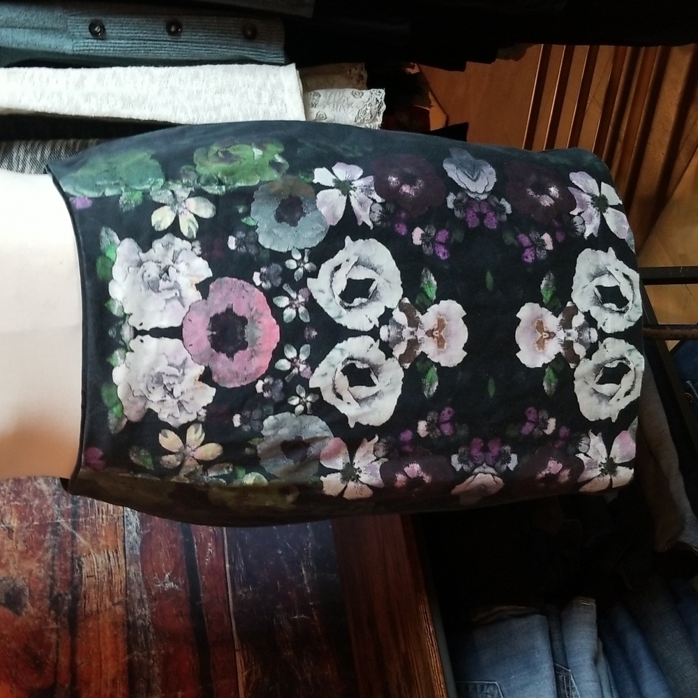 H&M Floral Pencil Skirt - Black and Multicolor